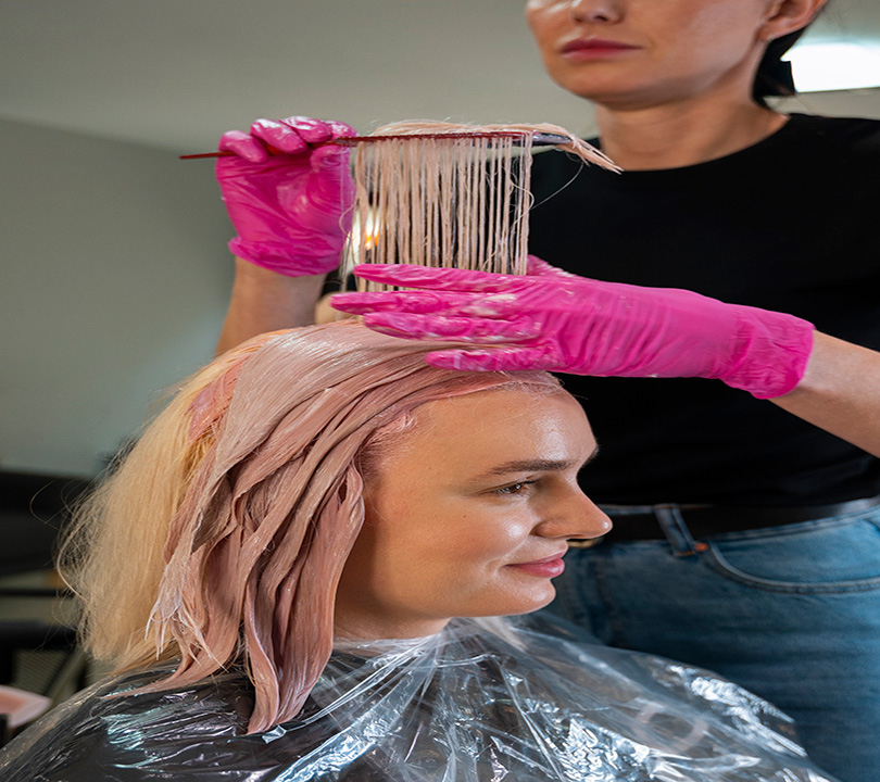 hair color in beauty salon